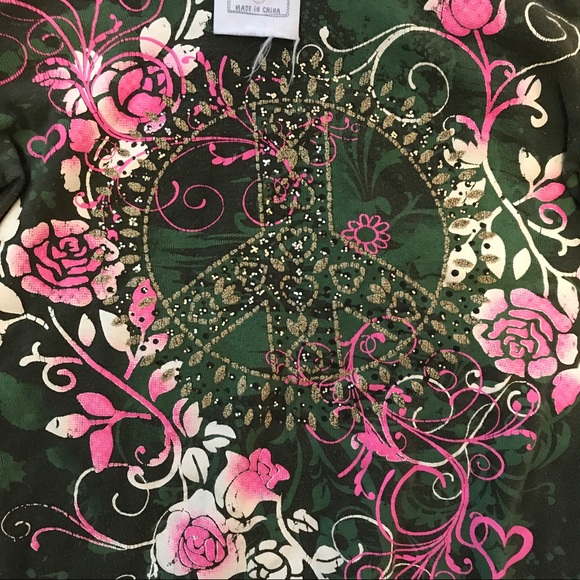 green peace sign flower long sleeve - Picture 3 of 3